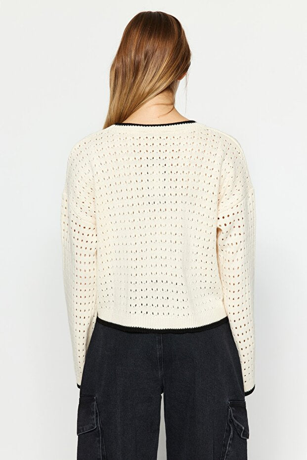 Crew Neck Ecru Knitwear Sweater - Openwork Hole