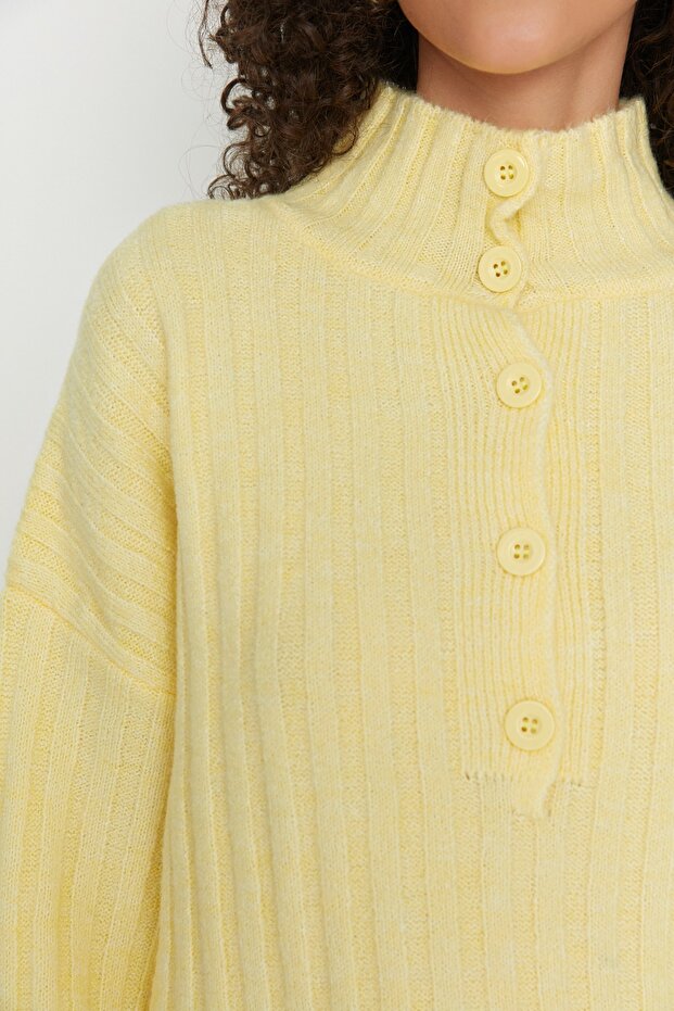Yellow Wide Fit Soft Textured Stand Collar Knitwear Sweater