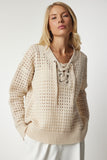 Woman's Cream Collar Lace-up Scrolled Sweatshirt