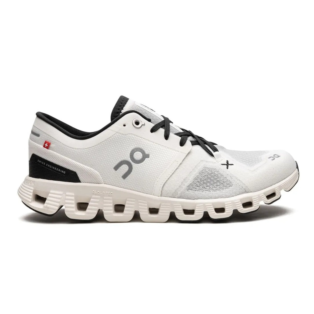 Allabout-On Running Cloud X 3 Ivory Sneakers