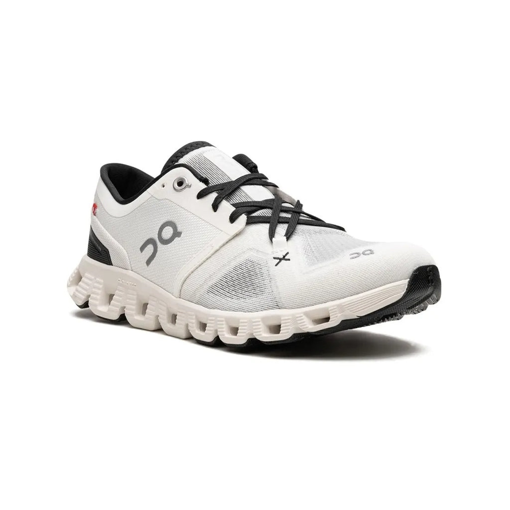 Allabout-On Running Cloud X 3 Ivory Sneakers