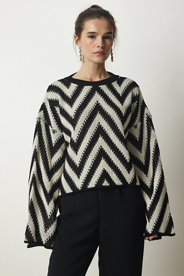 Women's Black Cream Plaid Jacket with Thick Spanish Sleeves